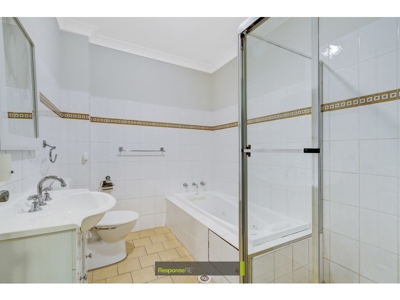 28/12-18 Conie Avenue, Baulkham Hills NSW 2153