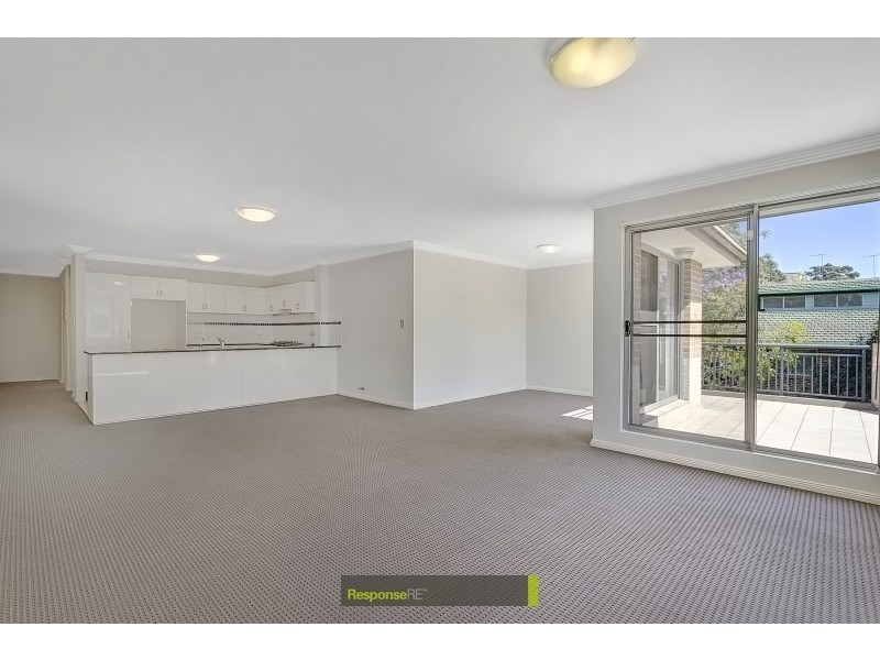 28/12-18 Conie Avenue, Baulkham Hills NSW 2153