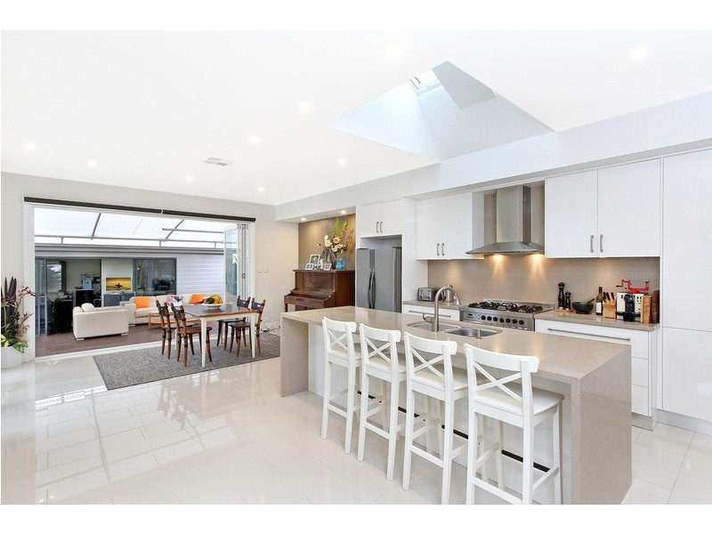 11 Ula Crescent, Baulkham Hills NSW 2153