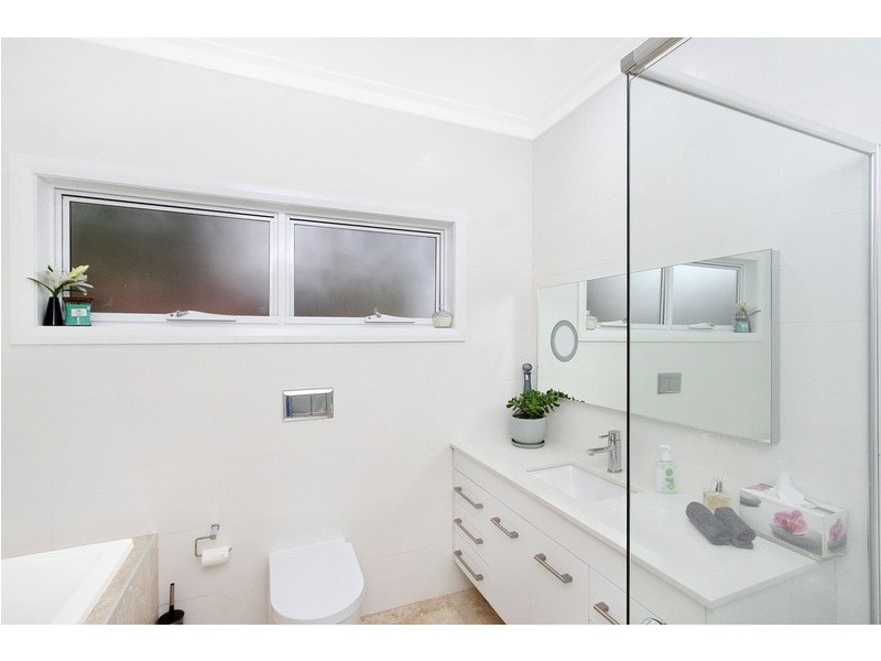 11 Ula Crescent, Baulkham Hills NSW 2153