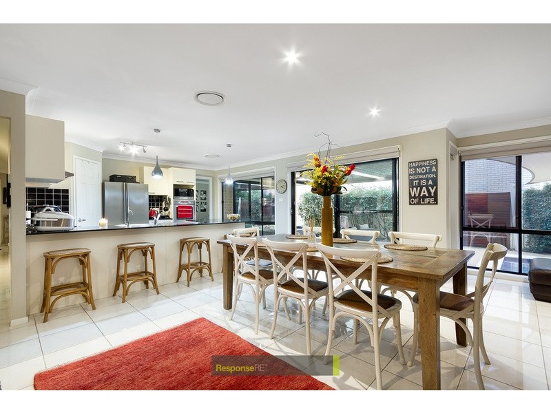 37 Rebellion Circuit, Beaumont Hills NSW 2155