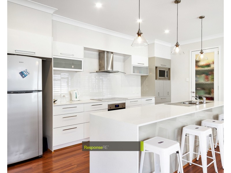 35 Rebellion Circuit, Beaumont Hills NSW 2155