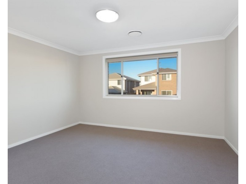 4 Carisbrook Street, Kellyville NSW 2155