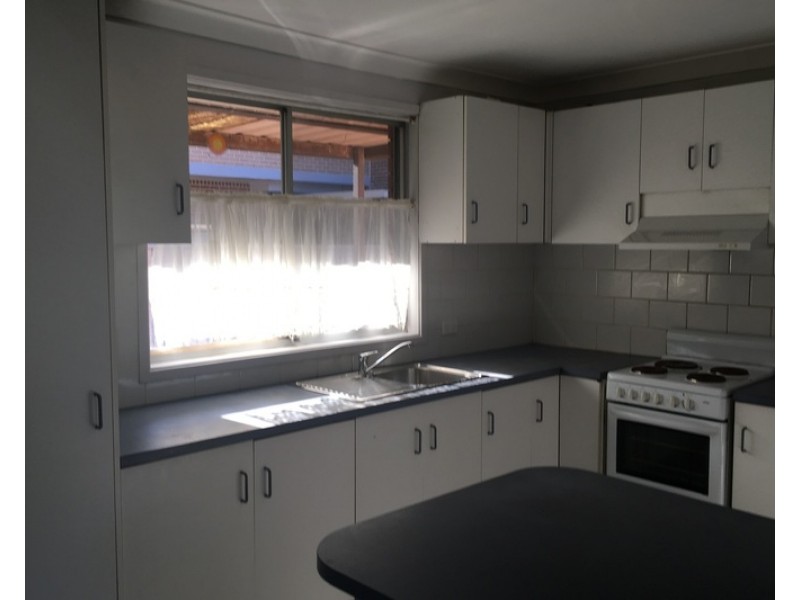 25 Tichborne Drive, Quakers Hill NSW 2763