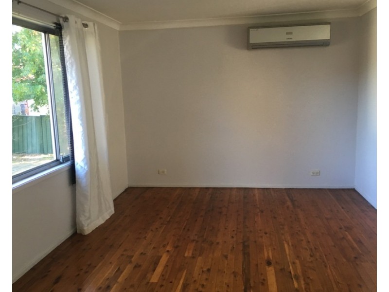 25 Tichborne Drive, Quakers Hill NSW 2763