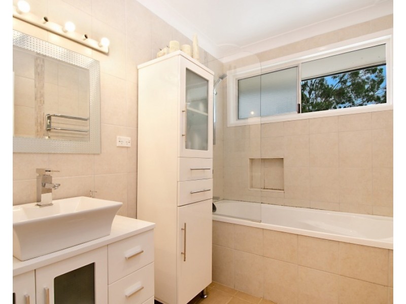 34 Dresden Avenue, Castle Hill NSW 2154