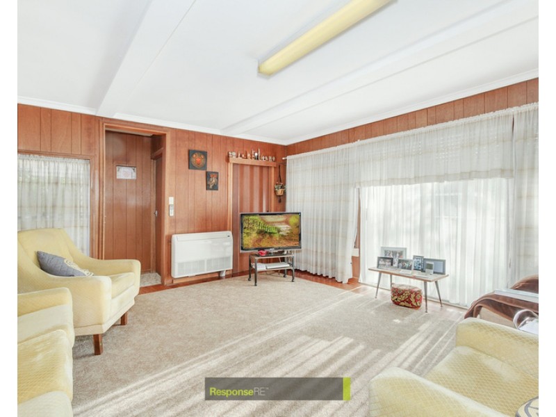 8 Roxborough Park Road, Baulkham Hills NSW 2153