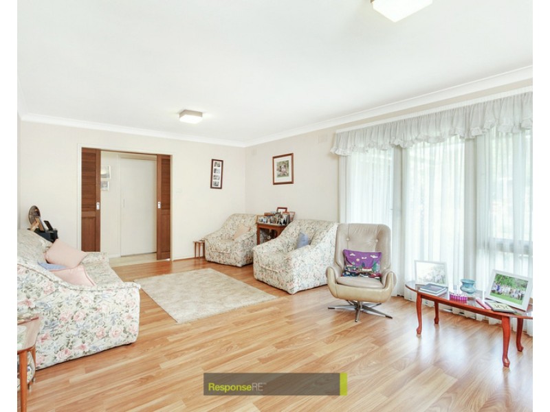 8 Roxborough Park Road, Baulkham Hills NSW 2153