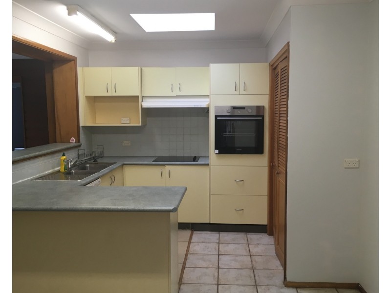 4 Mulheron Avenue, Baulkham Hills NSW 2153