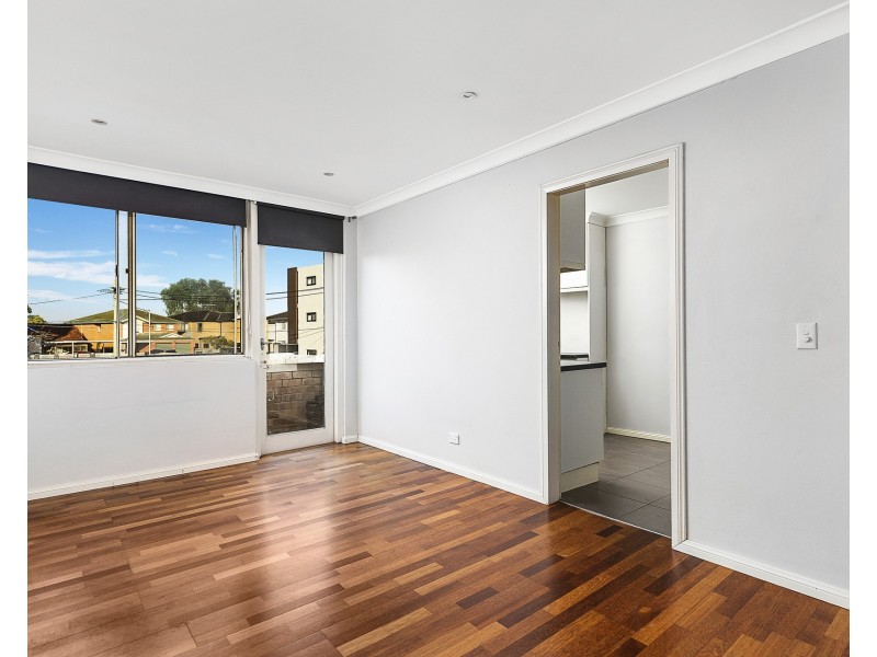 8/2 Mooney Street, Strathfield South NSW 2136