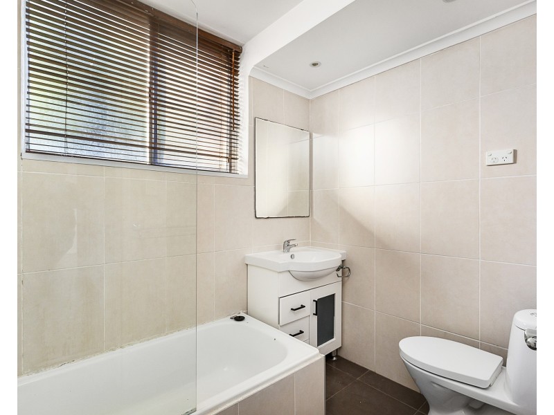 8/2 Mooney Street, Strathfield South NSW 2136