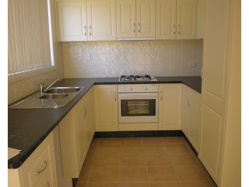 2/130 Walker Street, Quakers Hill NSW 2763