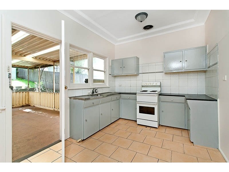 Lake Heights NSW 2502