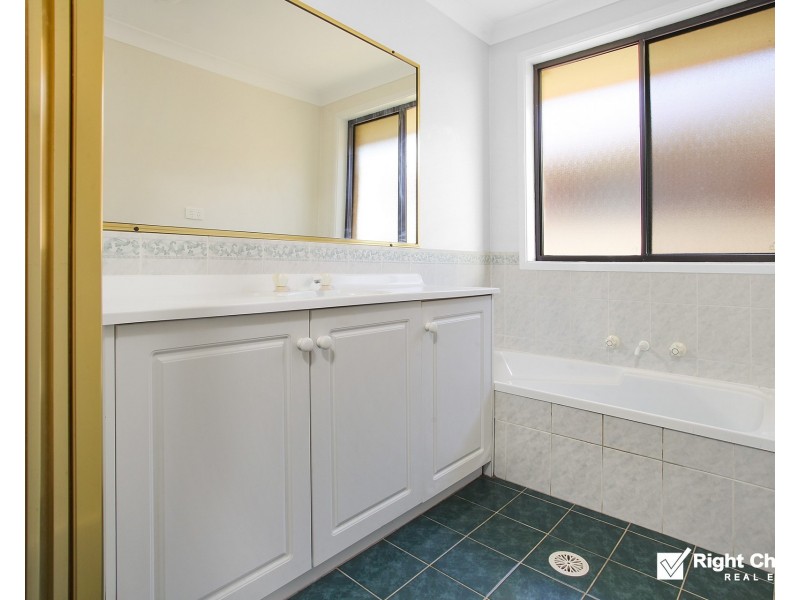 4 Weston Street, Albion Park NSW 2527