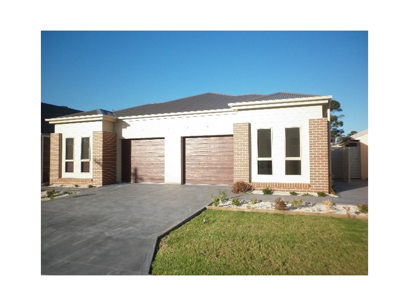 1/5 Banksia Street, Albion Park Rail NSW 2527