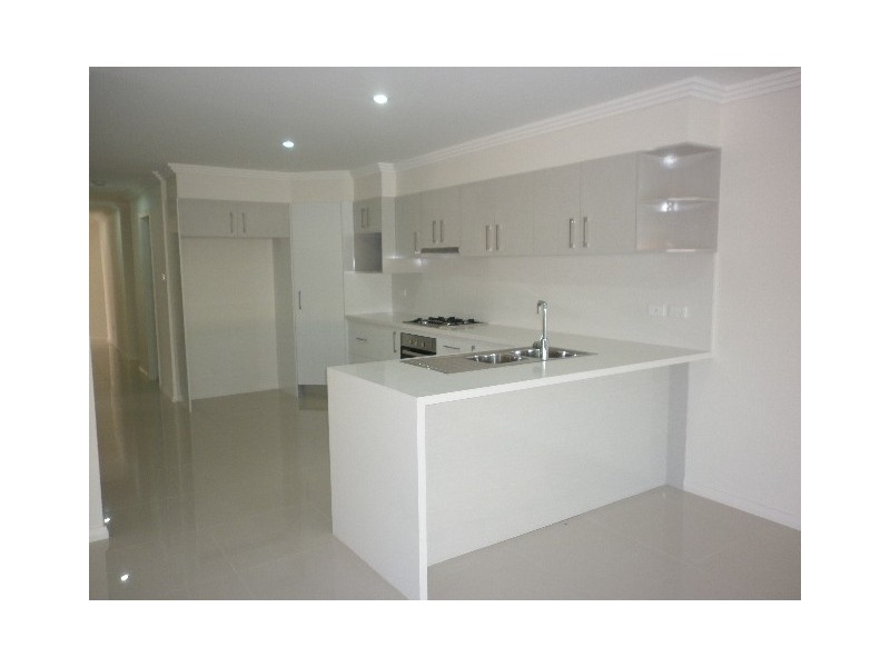 1/5 Banksia Street, Albion Park Rail NSW 2527