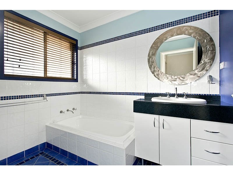 Lake Illawarra NSW 2528