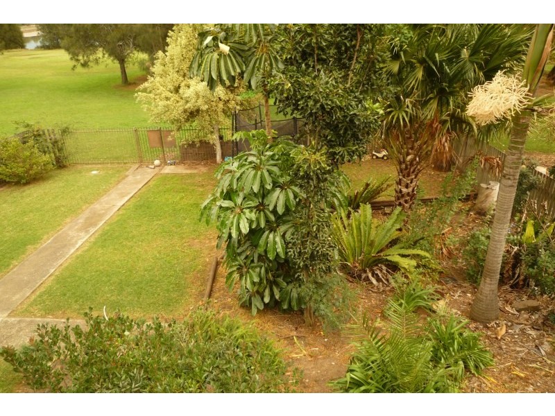 9 Horsley Road, Oak Flats NSW 2529