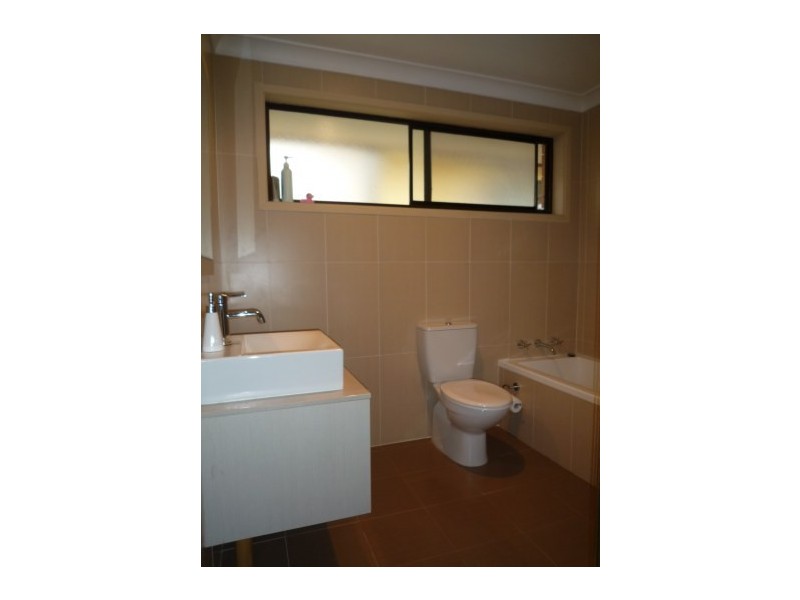 9 Horsley Road, Oak Flats NSW 2529