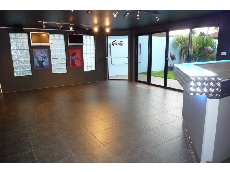 10 Hayes Avenue, Mount Warrigal NSW 2528