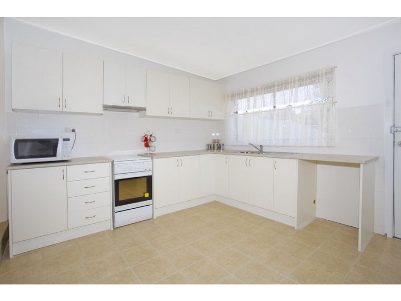 223 Princes Highway, Albion Park Rail NSW 2527