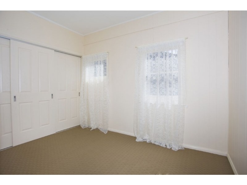 223 Princes Highway, Albion Park Rail NSW 2527