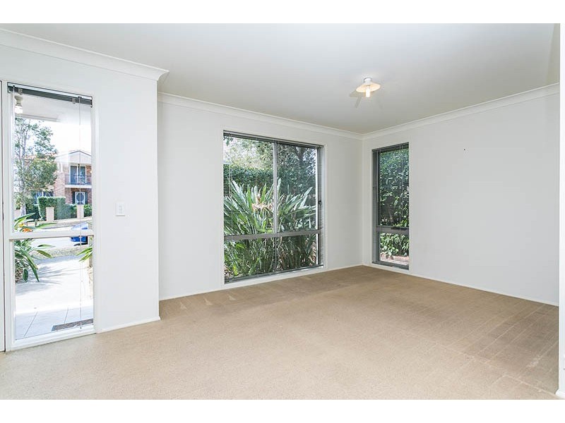 35 Lakewood Boulevard, Flinders NSW 2529