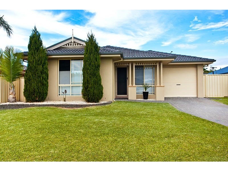 4 Stubbs Road, Albion Park NSW 2527