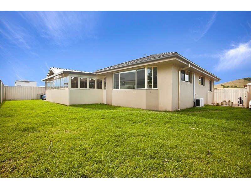 4 Stubbs Road, Albion Park NSW 2527