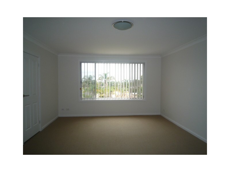 58 Loftus Drive, Barrack Heights NSW 2528