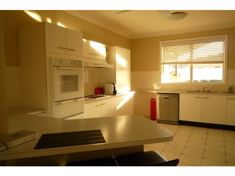 16 Sassafrass Avenue, Windang NSW 2528
