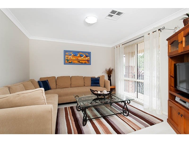 4 Lakewood Boulevard, Flinders NSW 2529