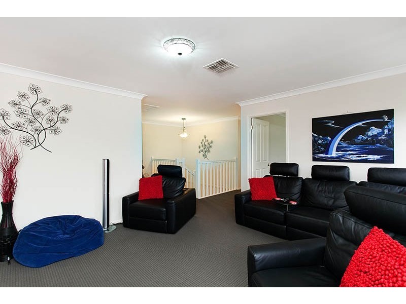4 Lakewood Boulevard, Flinders NSW 2529