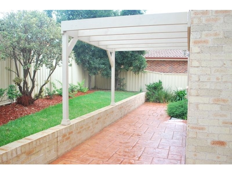 1 Eucumbene Avenue, Flinders NSW 2529