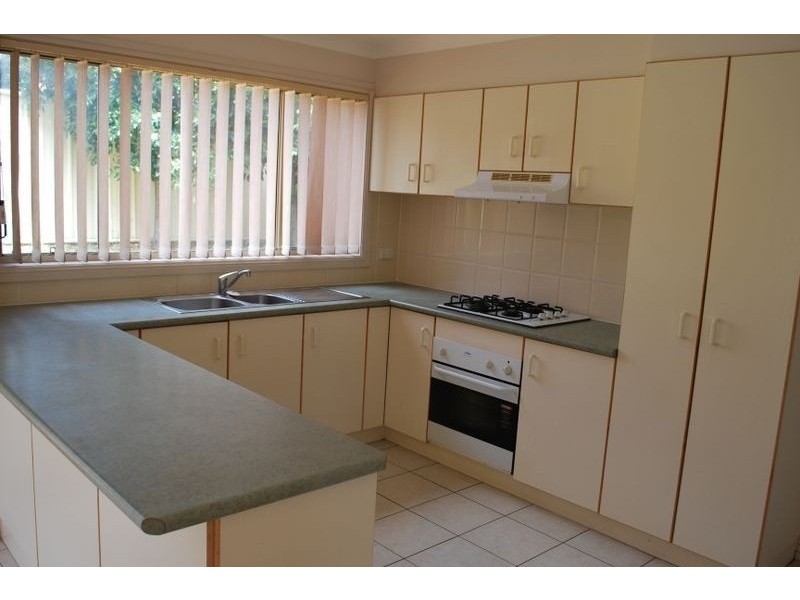 1 Eucumbene Avenue, Flinders NSW 2529