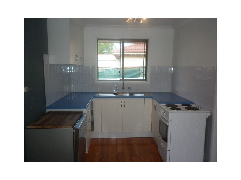 1/29 Girraween Avenue, Lake Illawarra NSW 2528