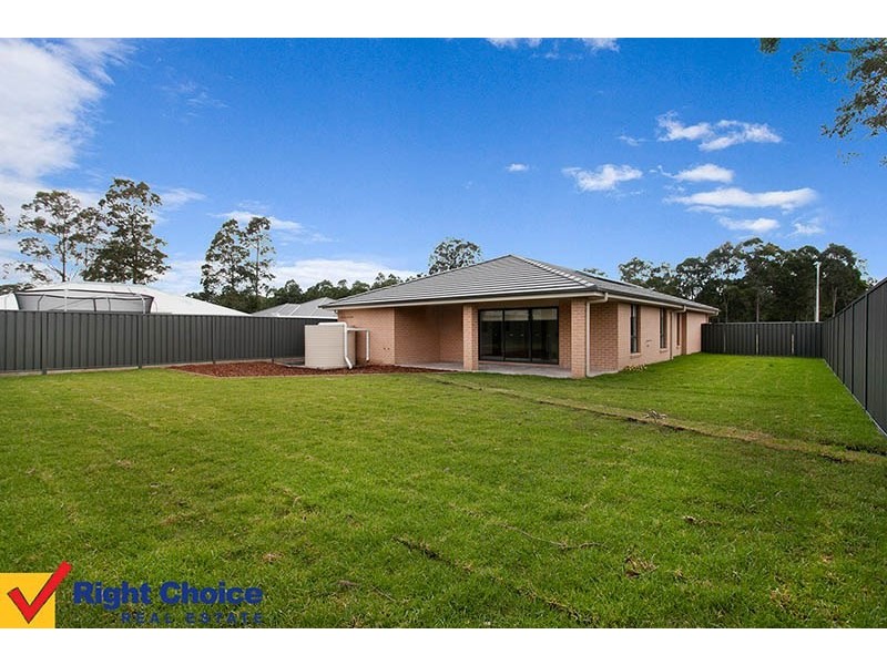 4 Somerset Avenue, South Nowra NSW 2541