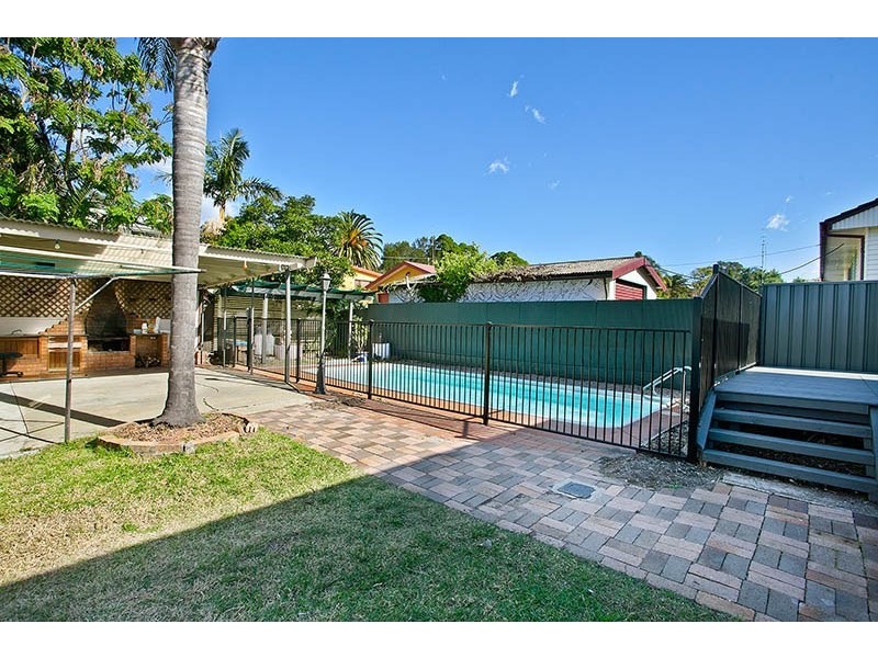 13 Morgan Avenue, Mount Warrigal NSW 2528