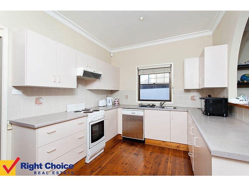 Lake Heights NSW 2502