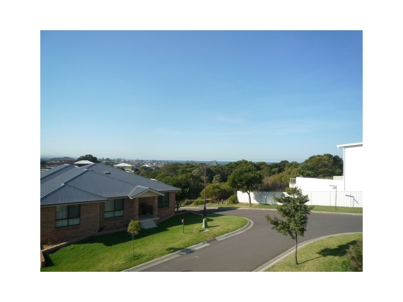 1 Hayman Crescent, Shell Cove NSW 2529