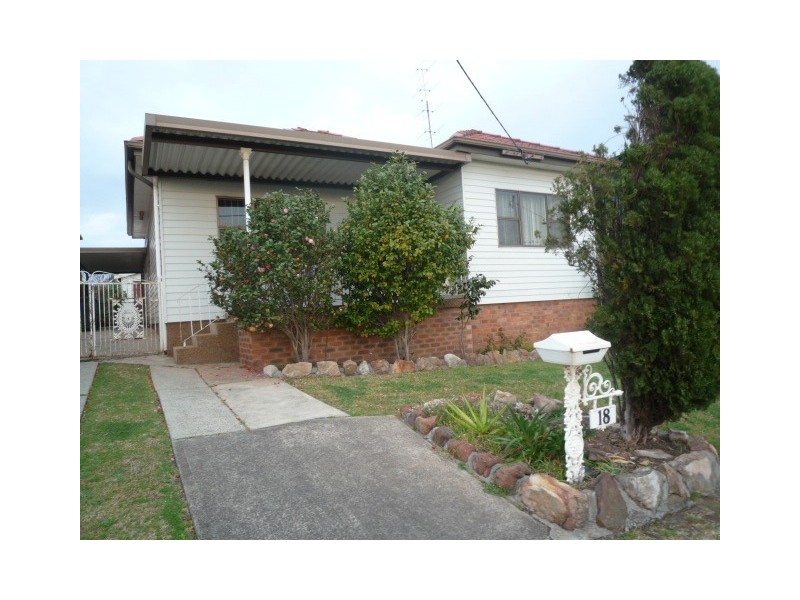 18 Third Avenue, Warrawong NSW 2502