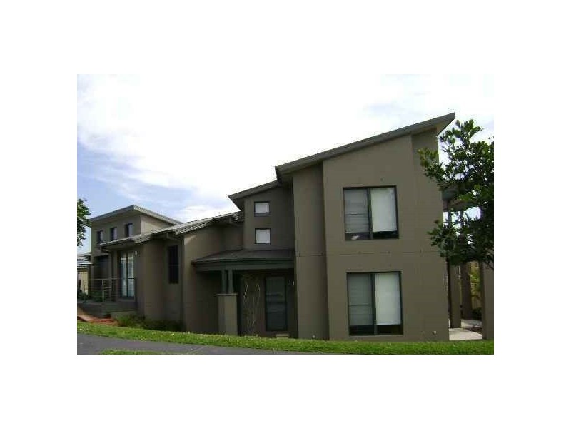 7 Hinchinbrook Drive, Shell Cove NSW 2529