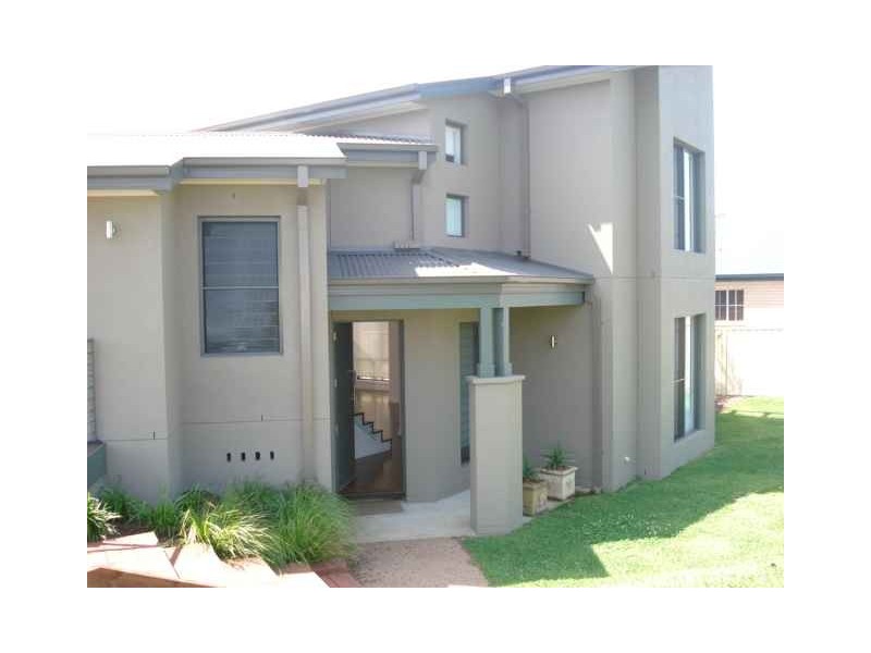 7 Hinchinbrook Drive, Shell Cove NSW 2529