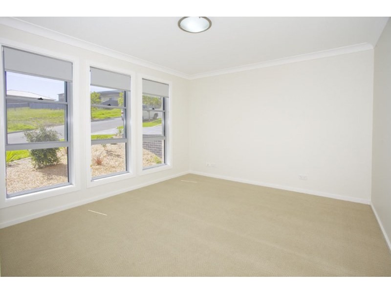 8 Jemima Close, Flinders NSW 2529