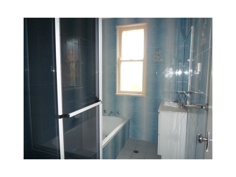 72 Bradman Avenue, Warilla NSW 2528