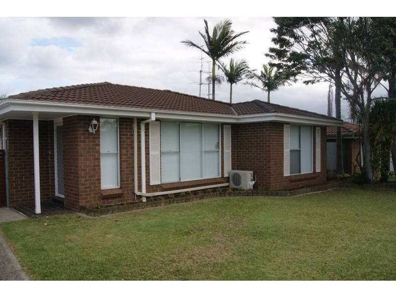 18 Coachwood Drive, Albion Park Rail NSW 2527