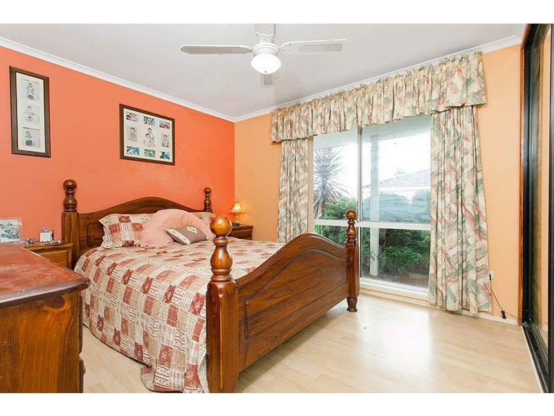 12 Candlebark Street, Albion Park Rail NSW 2527