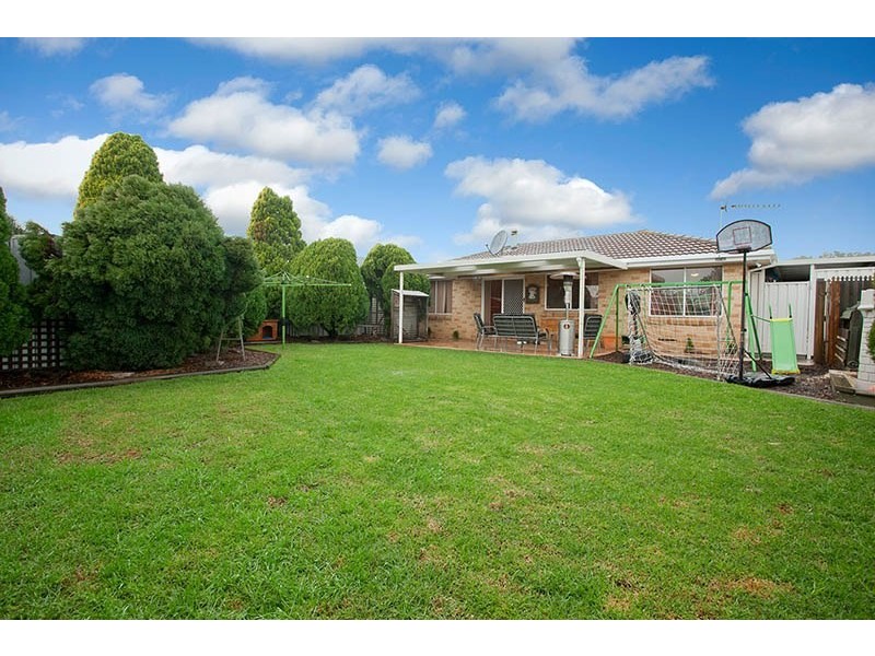 12 Candlebark Street, Albion Park Rail NSW 2527