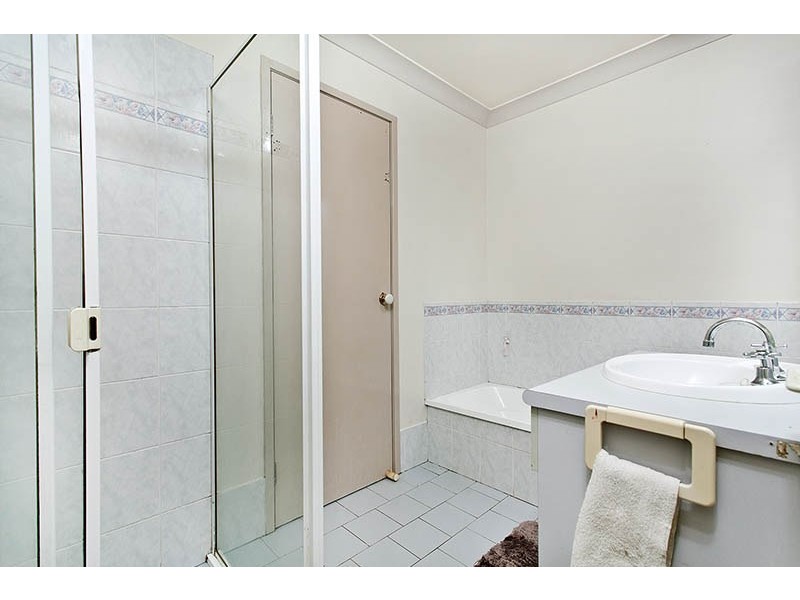 38  Downes Drive, Albion Park NSW 2527