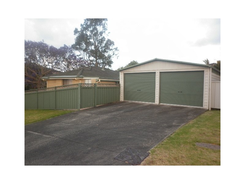 5 Hayes Avenue, Mount Warrigal NSW 2528